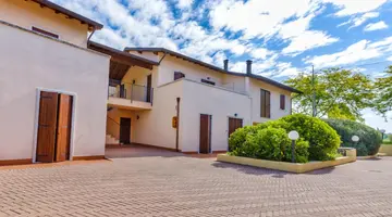 Golf Residence