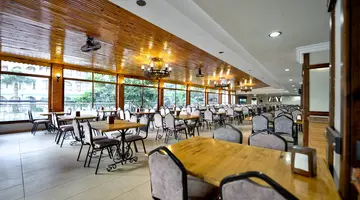 Golmar Beach Hotel