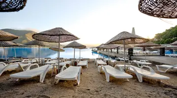 Golmar Beach Hotel