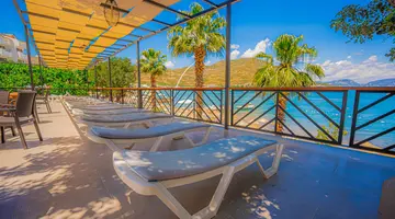 GOLMAR BEACH HOTEL
