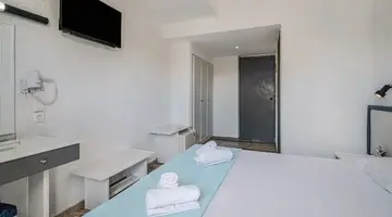 GORGONA HOTEL
