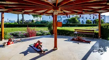 GORGONIA BEACH RESORT