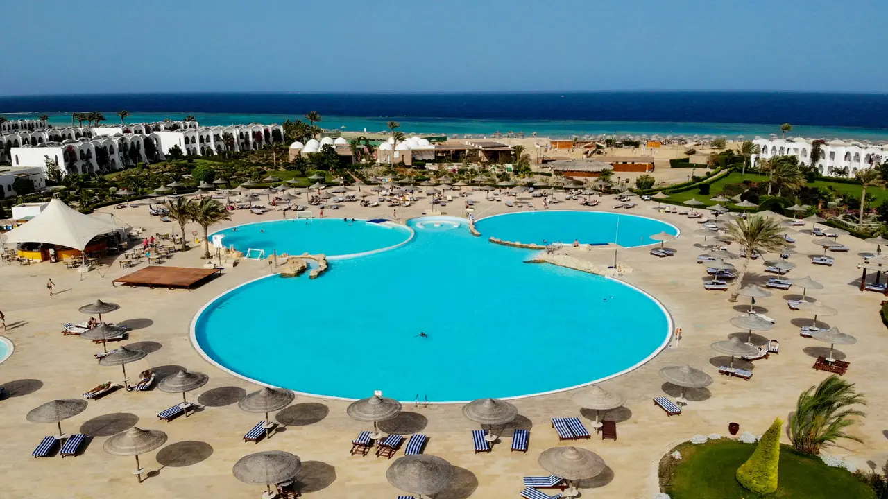 GORGONIA BEACH RESORT