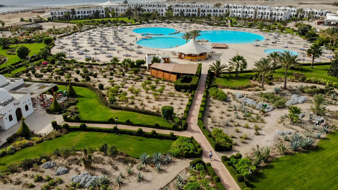 GORGONIA BEACH RESORT