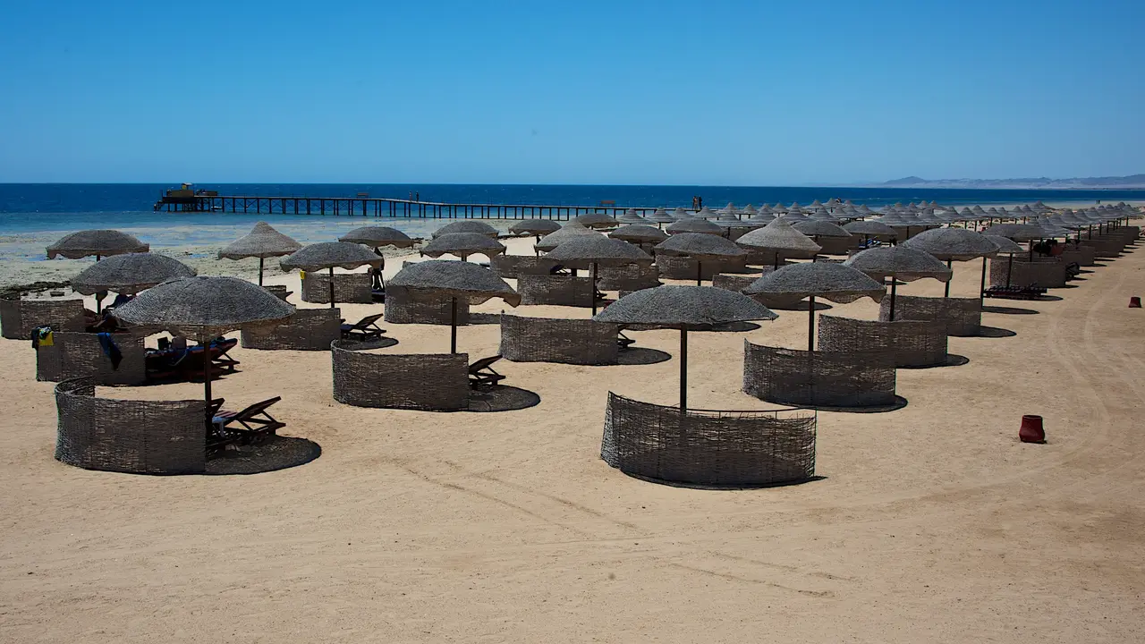 GORGONIA BEACH RESORT