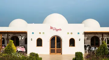 GORGONIA BEACH RESORT