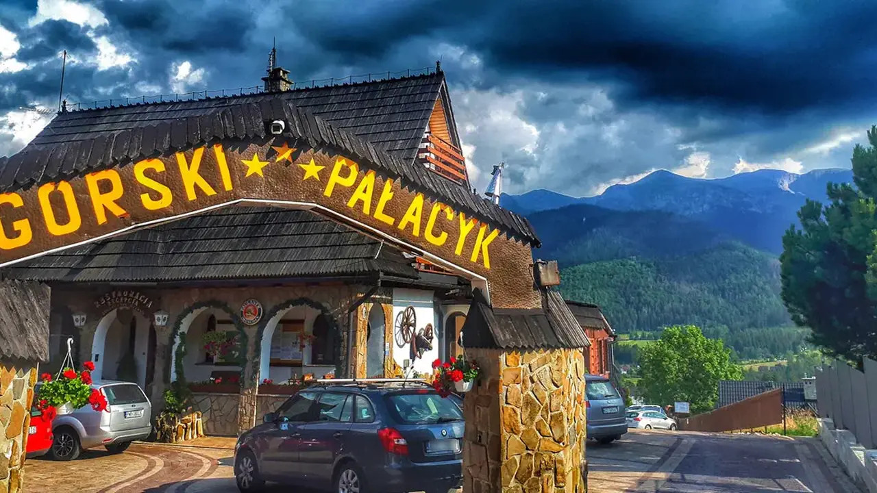 Górski Pałacyk -  kompleks obiektów