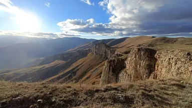 Górskie Wyzwania - Armenia w Cieniu Araratu