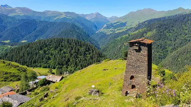 Górskie Wyzwania - Gruzja w Sercu Kaukazu