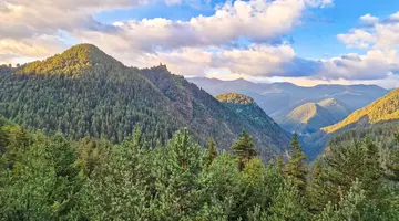 Górskie Wyzwania - Gruzja w Sercu Kaukazu