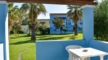 Govino Bay