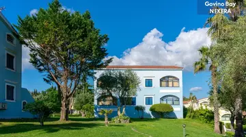 Govino Bay