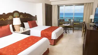 Gr Solaris Cancun