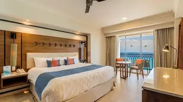 Gr Solaris Cancun