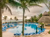 Gr Solaris Cancun