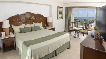 Gr Solaris Cancun
