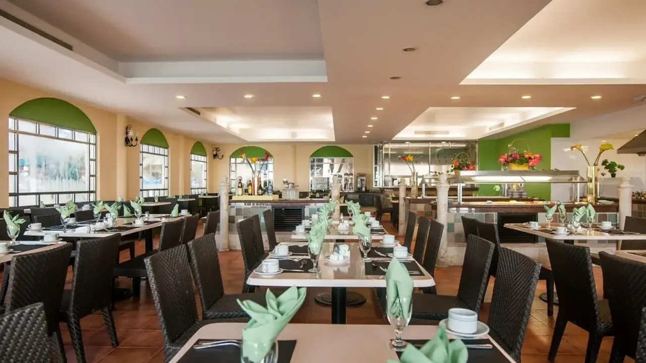 Gr Solaris Cancun
