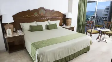 Gr Solaris Cancun