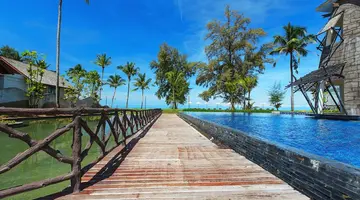 Graceland Khao Lak Beach Resort