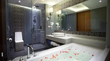 Graceland Khaolak Beach Resort