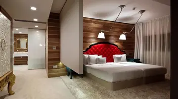Graffit Gallery Hotel
