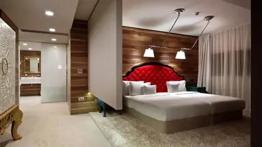 Graffit Gallery Hotel