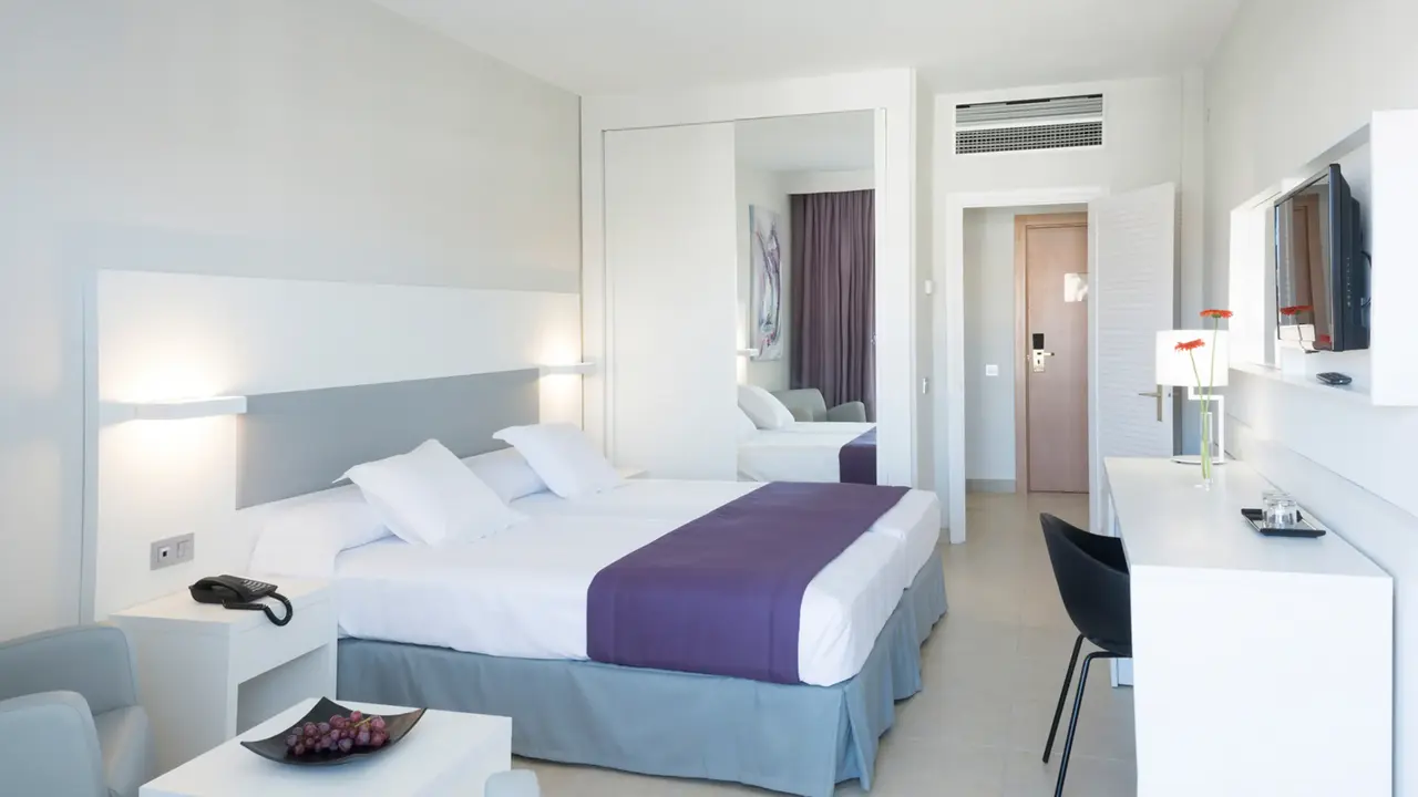 GRAN CANARIA PRINCESS (ADULTS ONLY 16+)