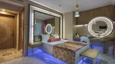 GRANADA LUXURY OKURCALAR