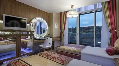 GRANADA LUXURY OKURCALAR