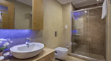 GRANADA LUXURY OKURCALAR