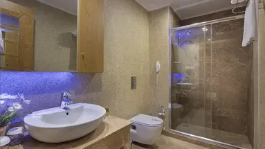 GRANADA LUXURY OKURCALAR
