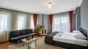 Grand Alisa Hotel (Ex: Royalisa Hotel)