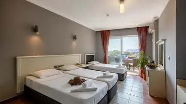 Grand Alisa Hotel (Ex: Royalisa Hotel)
