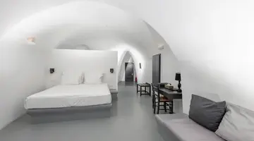 Grand Ambassador Santorini