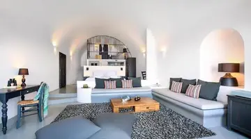 Grand Ambassador Santorini