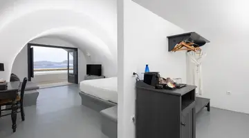 Grand Ambassador Santorini