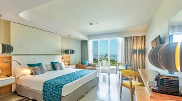 Grand Aston Varadero