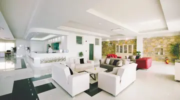 Grand Blue Beach Hotel
