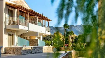 Grand Blue Beach Hotel