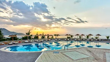 Grand Blue Beach Hotel