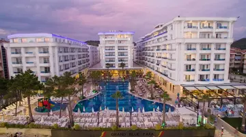 Grand Blue Fafa Hotel