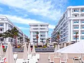 Grand Blue Fafa Hotel