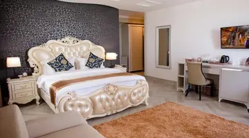 Grand Blue FAFA Resort & Spa