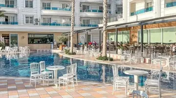 Grand Blue Fafa Resort & Spa