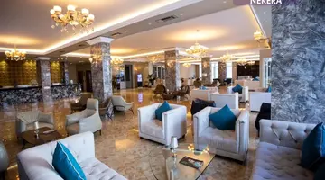 Grand Blue Fafa Resort & Spa