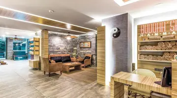 GRAND CETTIA HOTEL