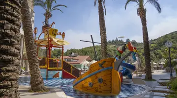 GRAND CETTIA HOTEL