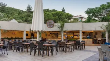 GRAND CETTIA HOTEL
