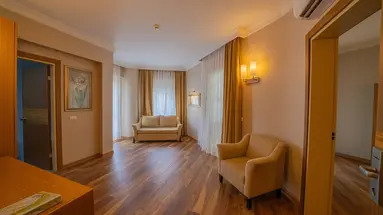 GRAND CETTIA HOTEL
