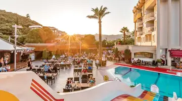 GRAND CETTIA HOTEL